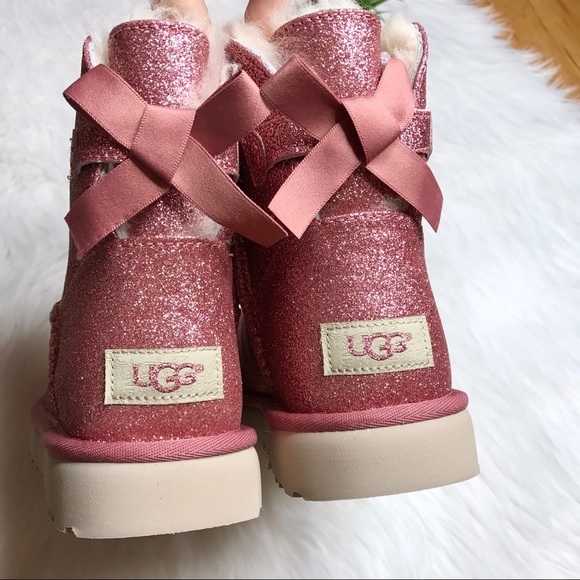 UGG LAST ONE Bailey Bow Rose Pink Glitter Boots - Picture 6 of 8